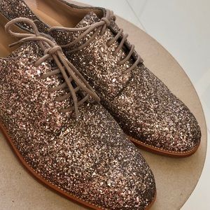 Rose gold glitter oxfords NWOT BANANA REPUBLIC